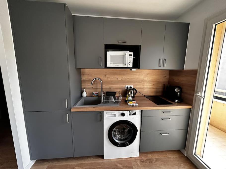 Superbe Studio Climatise Avec Terrasse Proche Mer Cagnes-sur-Mer Extérieur photo