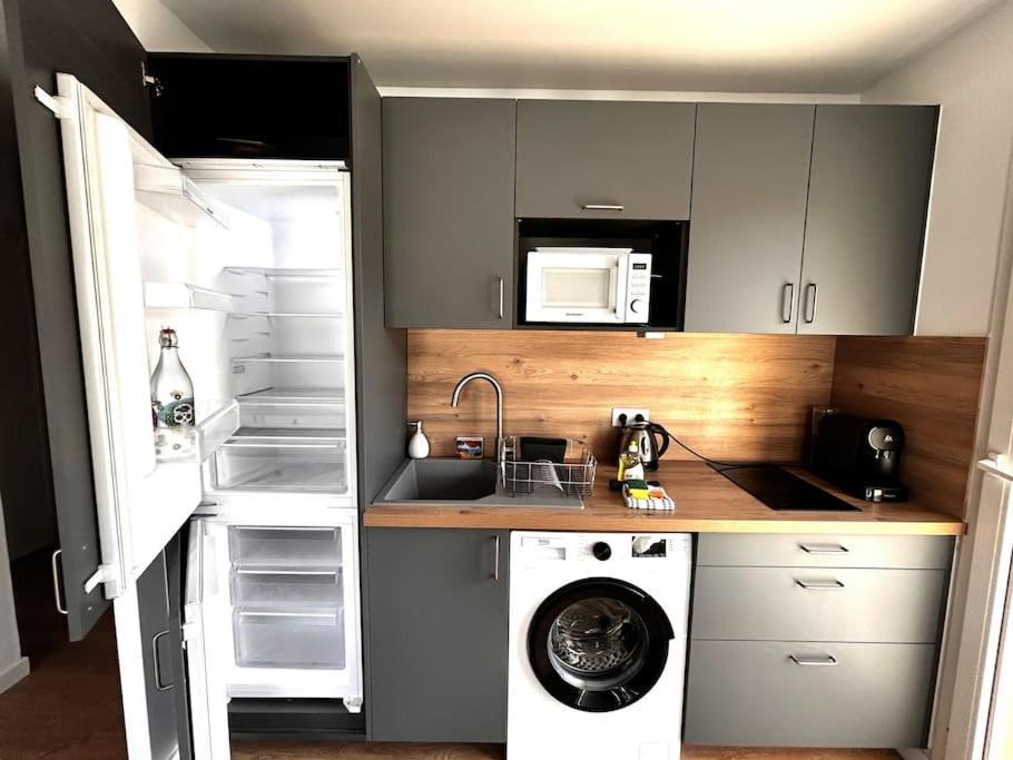 Superbe Studio Climatise Avec Terrasse Proche Mer Cagnes-sur-Mer Extérieur photo